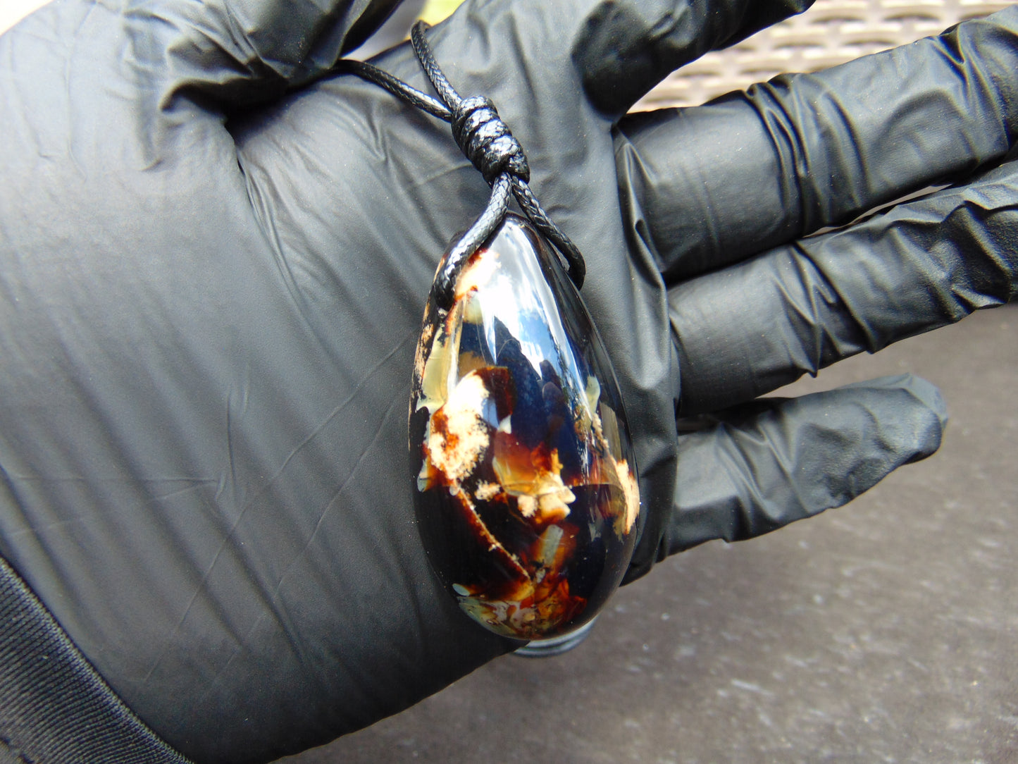 20 gr Teardrop Pendant Indonesian white Amber for Healing 25Y4A