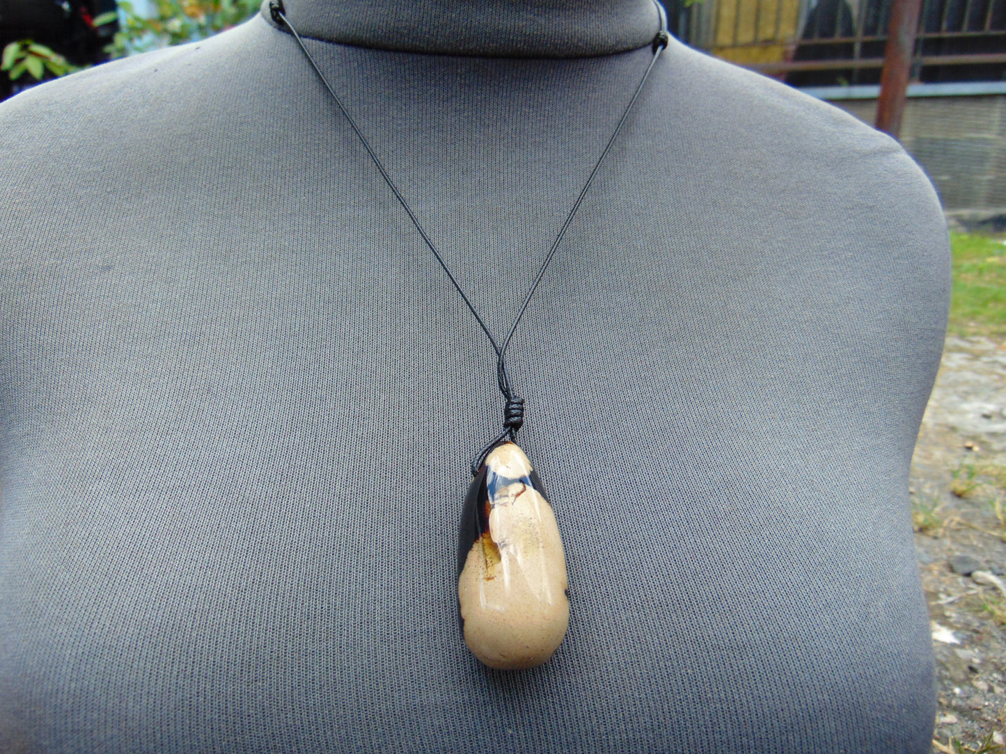 10 gr Teardrop Pendant Indonesian blue Amber for Healing 25A52