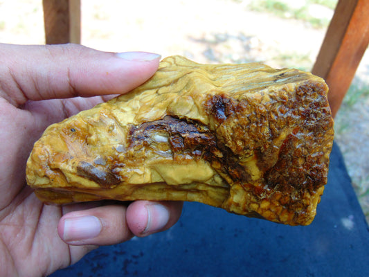 165 gram Polished Indonesia Yellow Aromatic Amber for Healing AY26M156