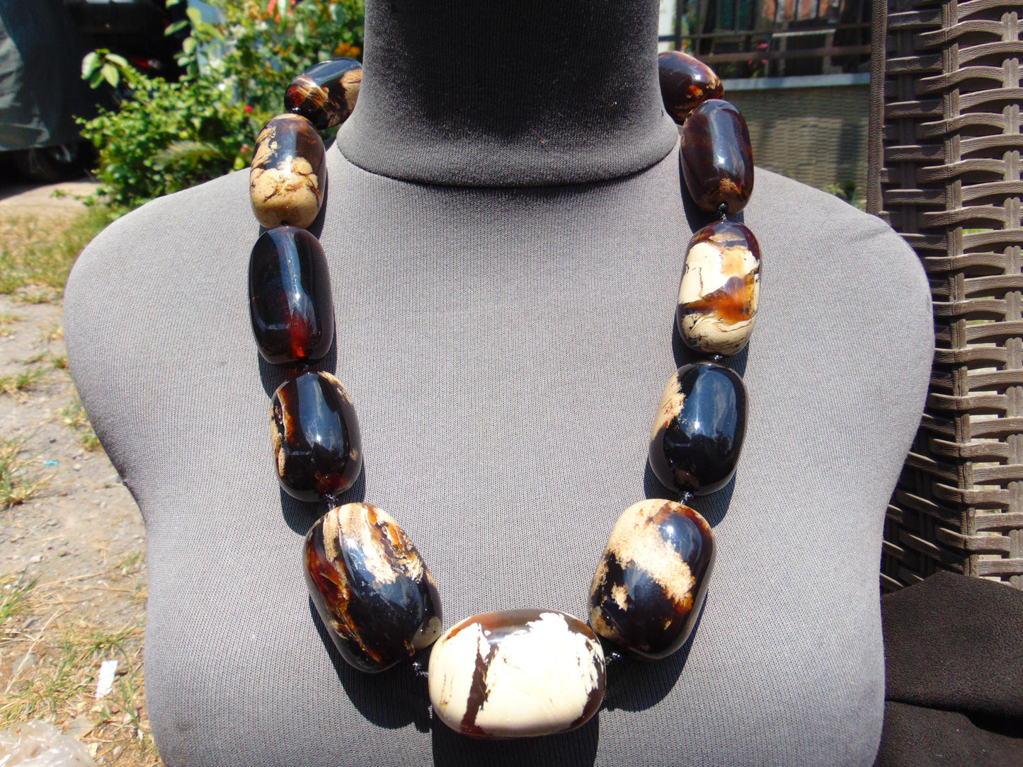 216 gr Big Necklace Indonesian Amber for Healing A11K35