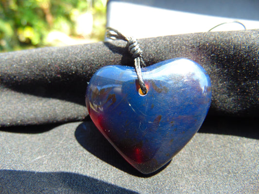 13 gr Heart Pendant Indonesian Blue Amber for Healing 25Y175