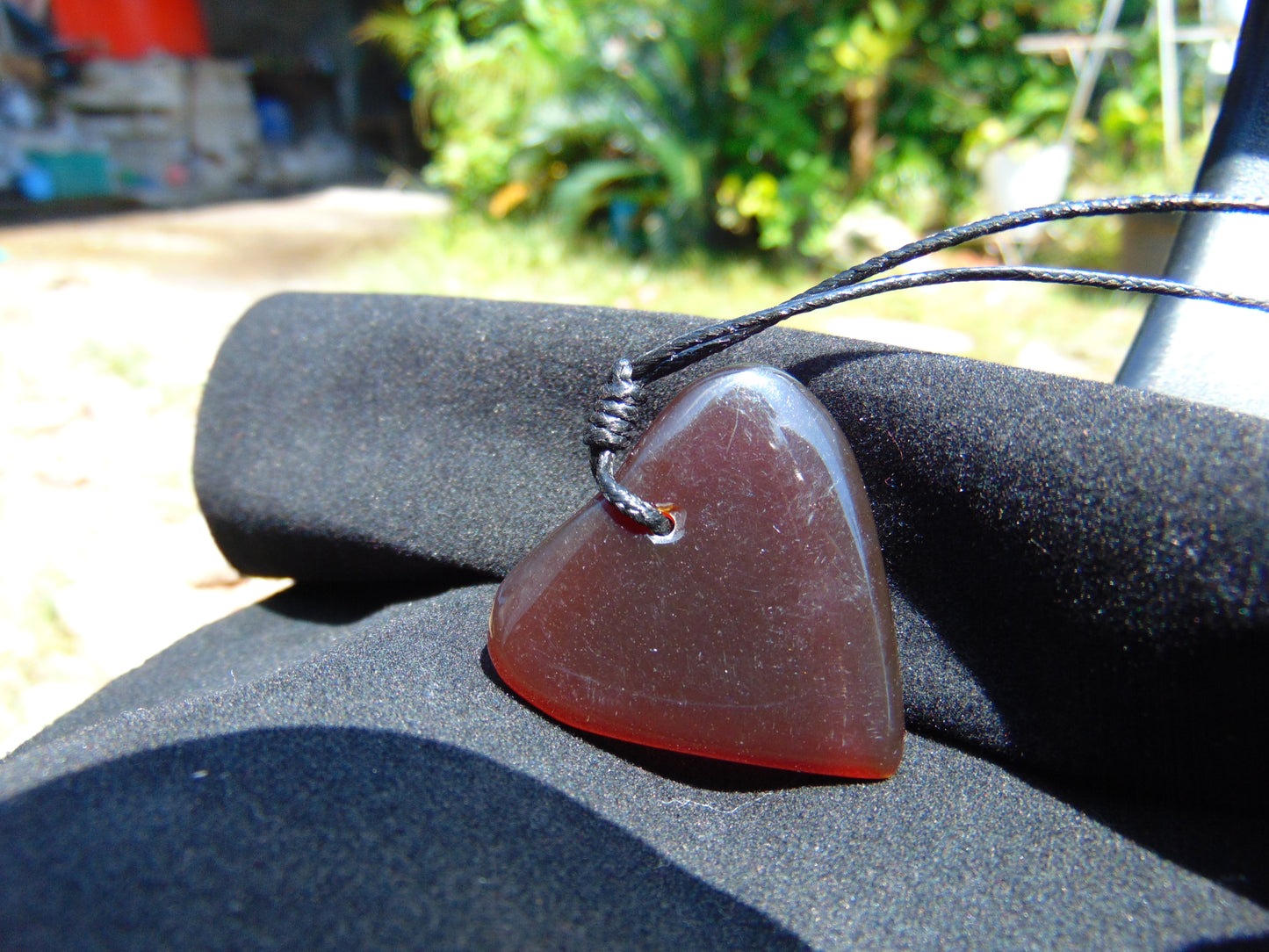 4 gr Heart Pendant Indonesian Red Amber for Healing 25Y154