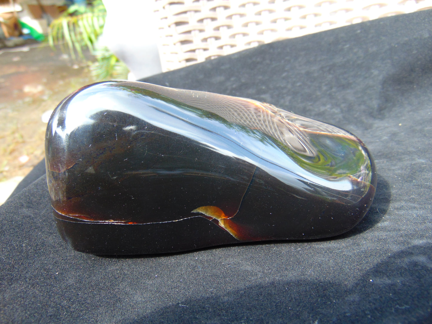 495 gr Full Polished 160x76x75 mm Indonesia Black Blue Amber for Healing ML161