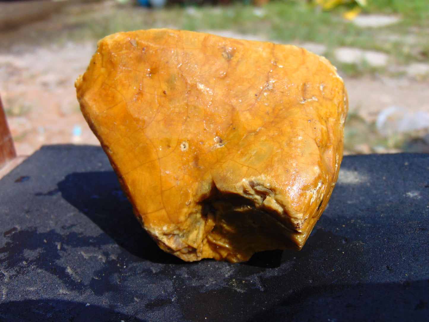 119 gram Polished Indonesia Yellow Aromatic Amber for Healing AY26M163