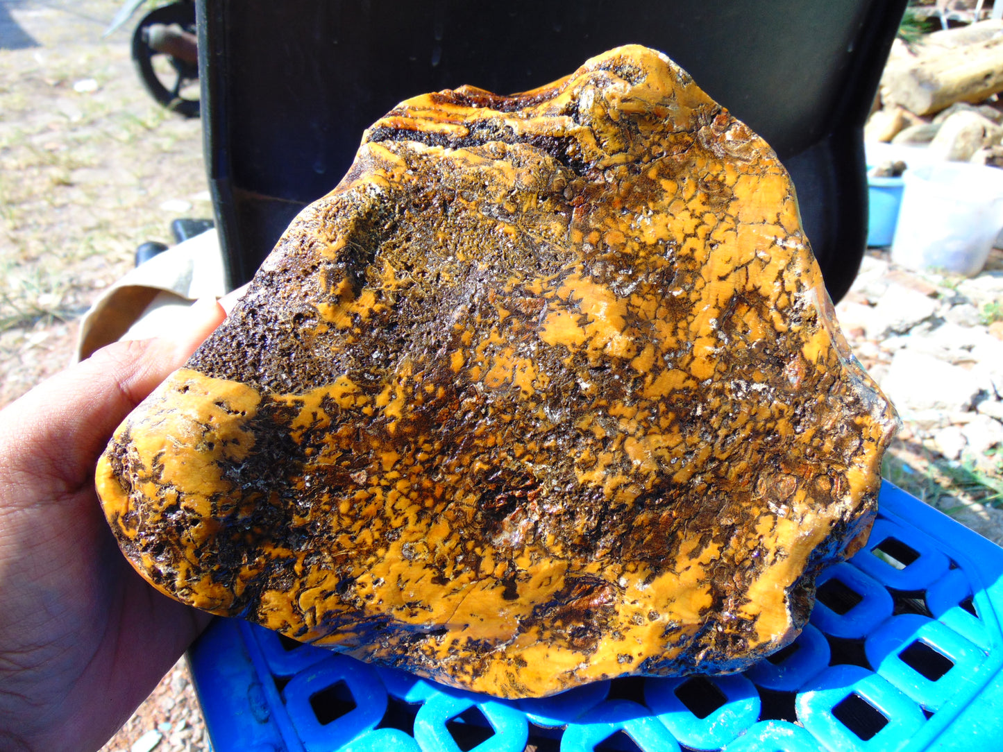 2149 gram Polished Indonesia Yellow Aromatic Amber for Healing AY26119