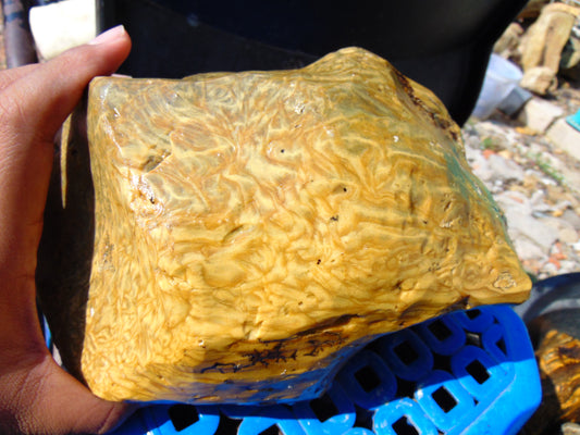 2340 gram Polished Indonesia Yellow Aromatic Amber for Healing AY26M167