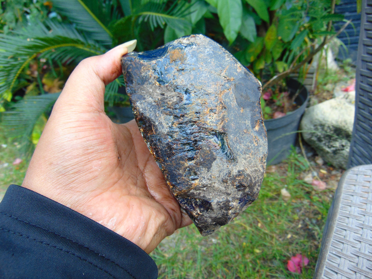 374 gram Rough Raw Indonesian Blue Amber for Healing RBAR32