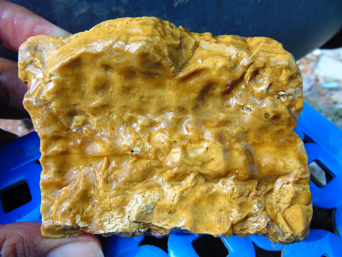 171 gram Polished Indonesia Yellow Aromatic Amber for Healing AY26M152
