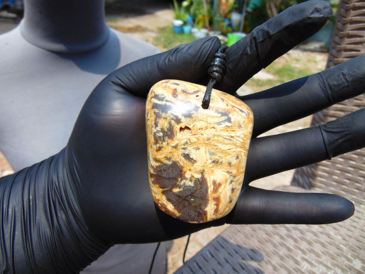 63 gr Genuine Natural Indonesian Yellow Cream Amber Big Pendant 26CPX13