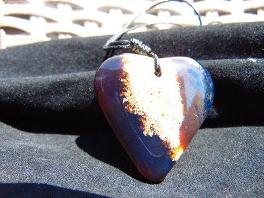 14 gr Heart Pendant Indonesian white Blue Amber for Healing 25N264