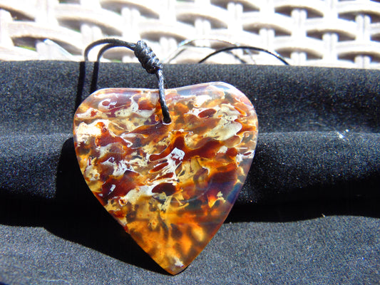 10 gr Heart Pendant Indonesian Blue Amber for Healing 25Y218