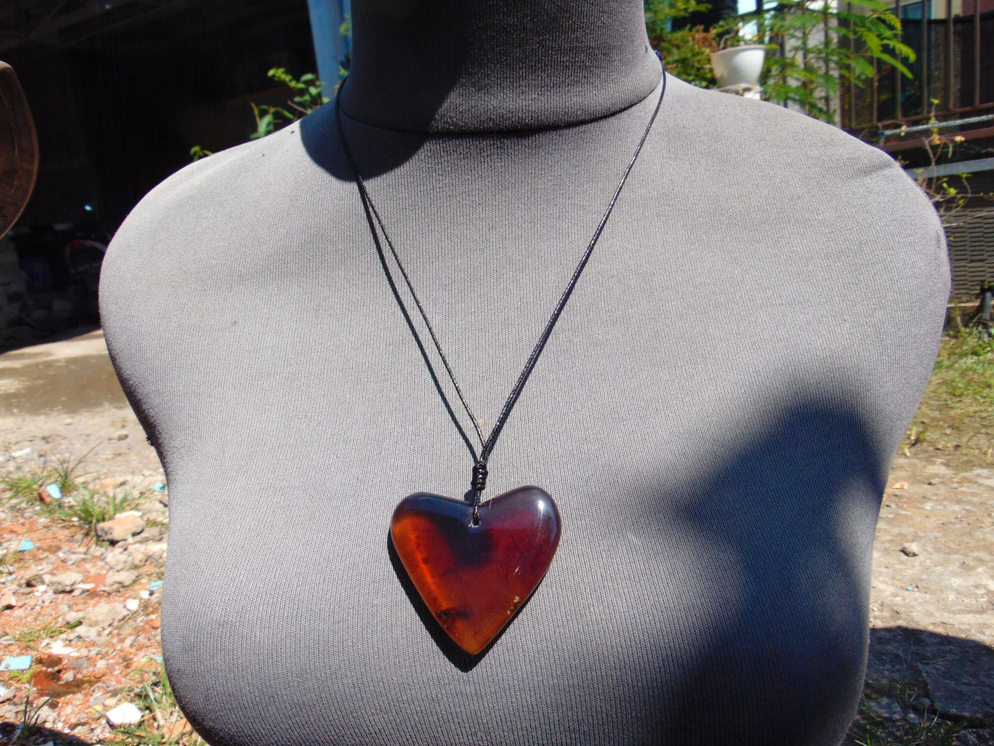 13 gr Heart Pendant Indonesian Blue Amber for Healing 25Y200