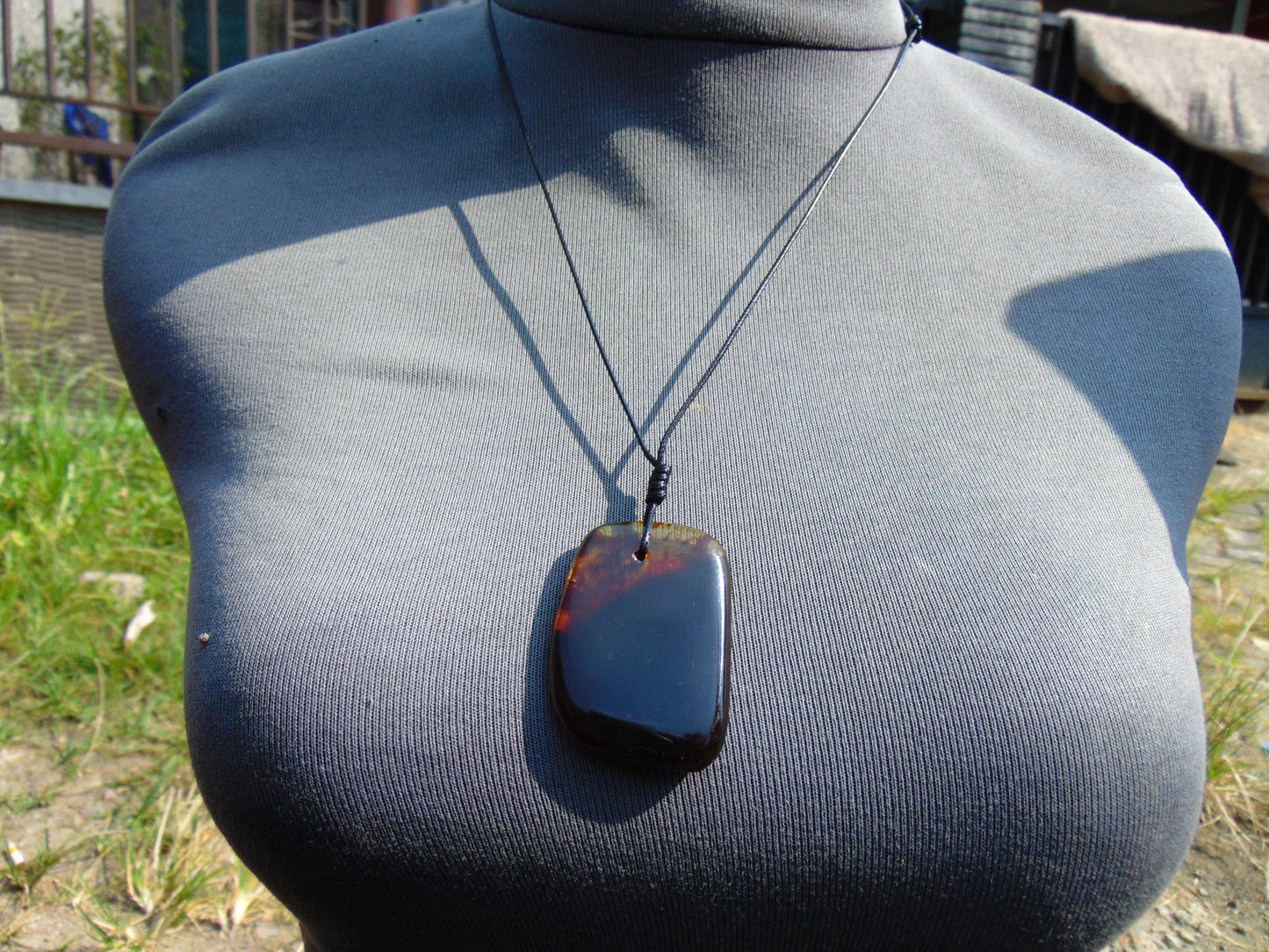 8 gram Pendant Indonesian Red Amber for Healing PBY211
