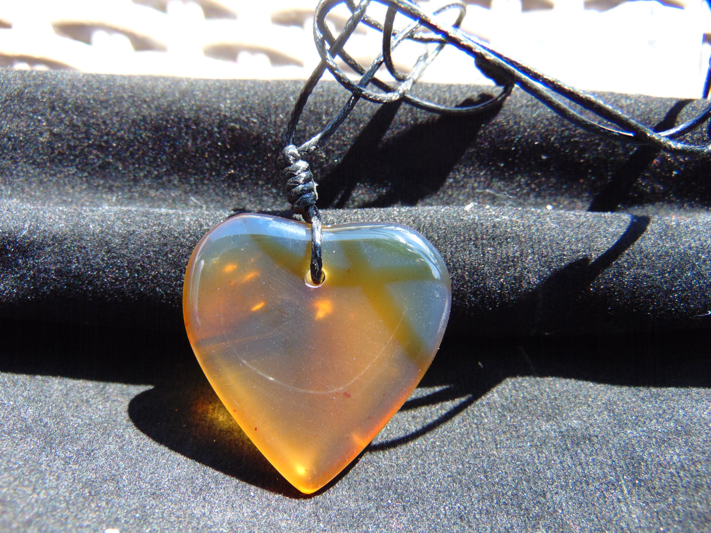 7 gr Heart Pendant Indonesian Crystal Blue Amber for Healing 25Y210