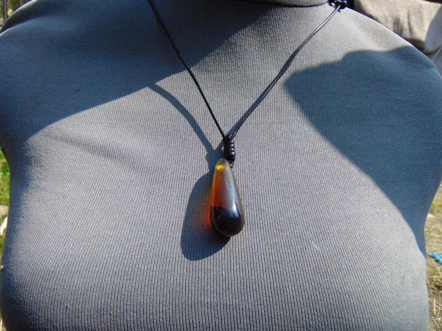 7 gram Pendant Indonesian Blue Red Amber for Healing pb247