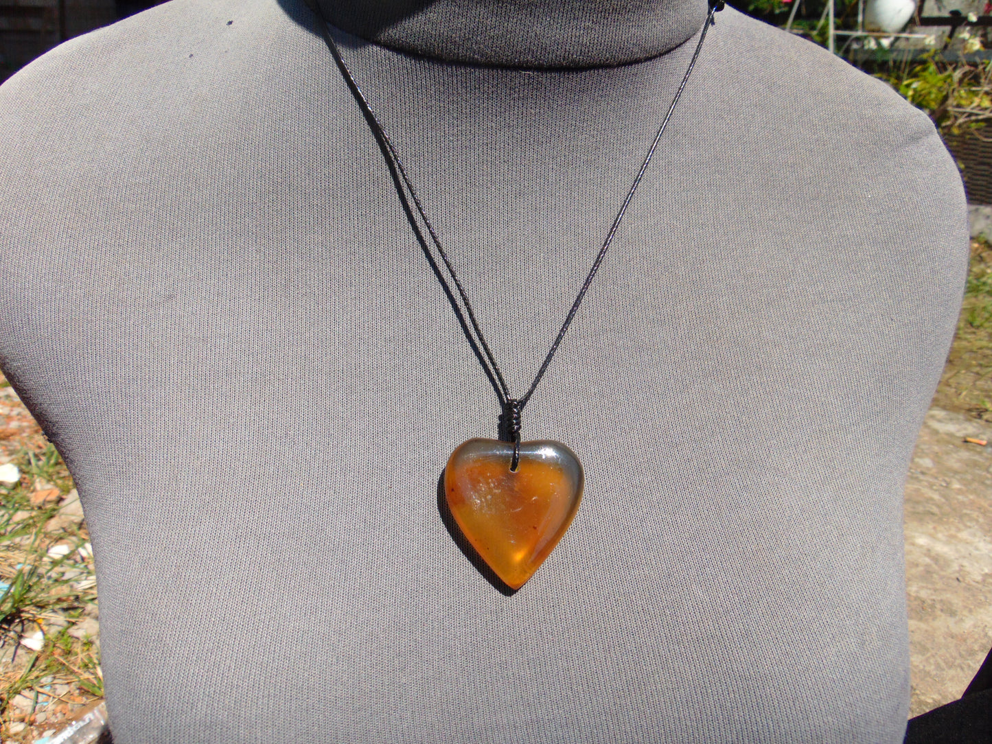 7 gr Heart Pendant Indonesian Crystal Blue Amber for Healing 25Y210