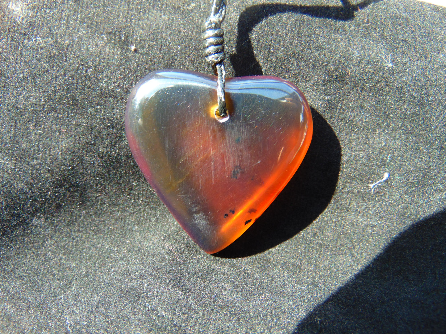 10 gr Heart Pendant Indonesian Blue Amber for Healing 25Y152