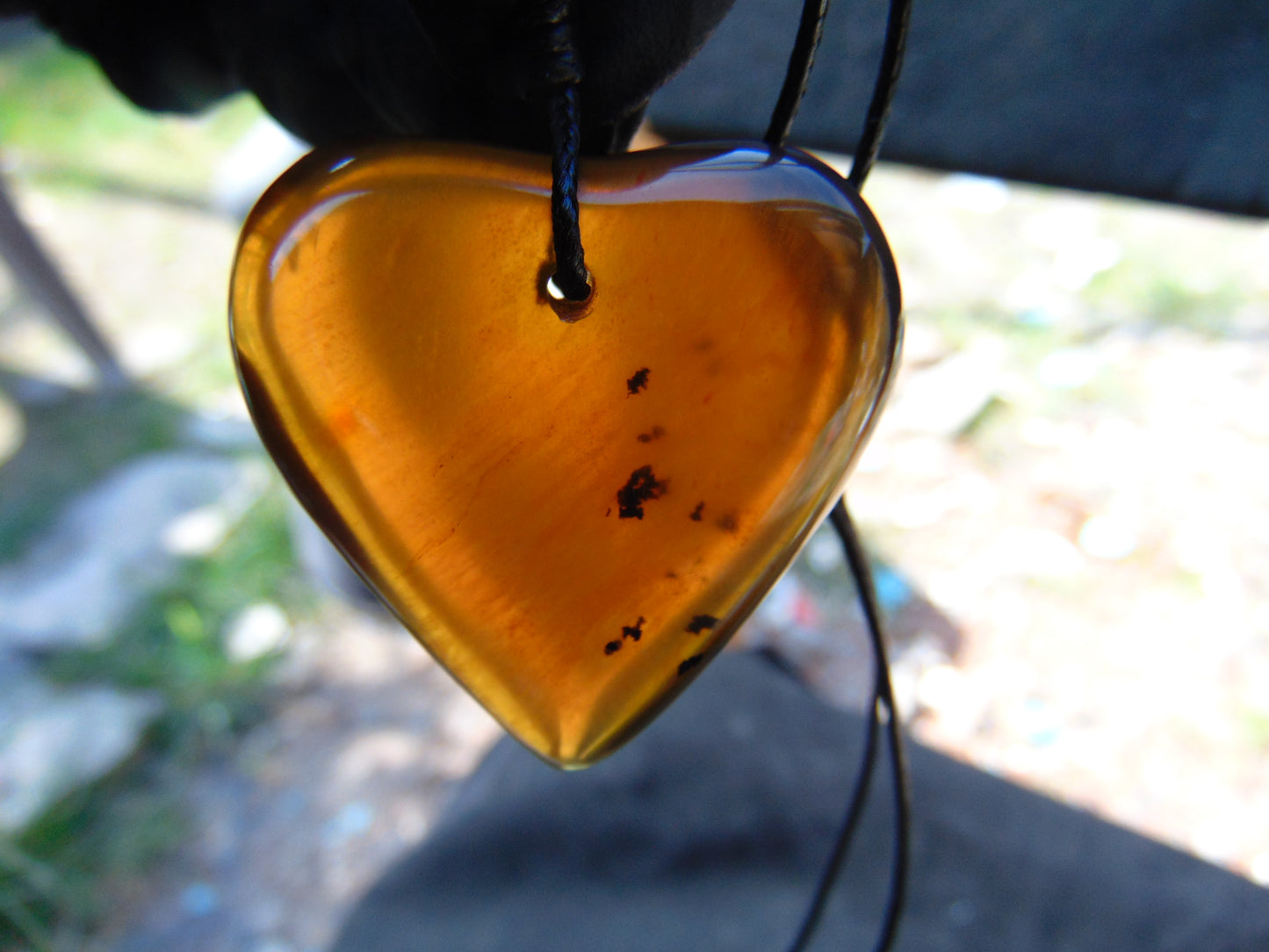 10 gr Heart Pendant Indonesian Blue Amber for Healing 25Y152