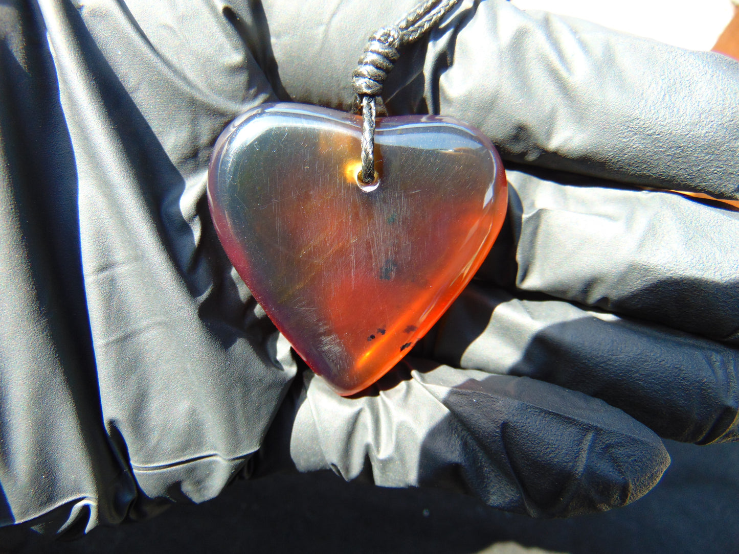 10 gr Heart Pendant Indonesian Blue Amber for Healing 25Y152