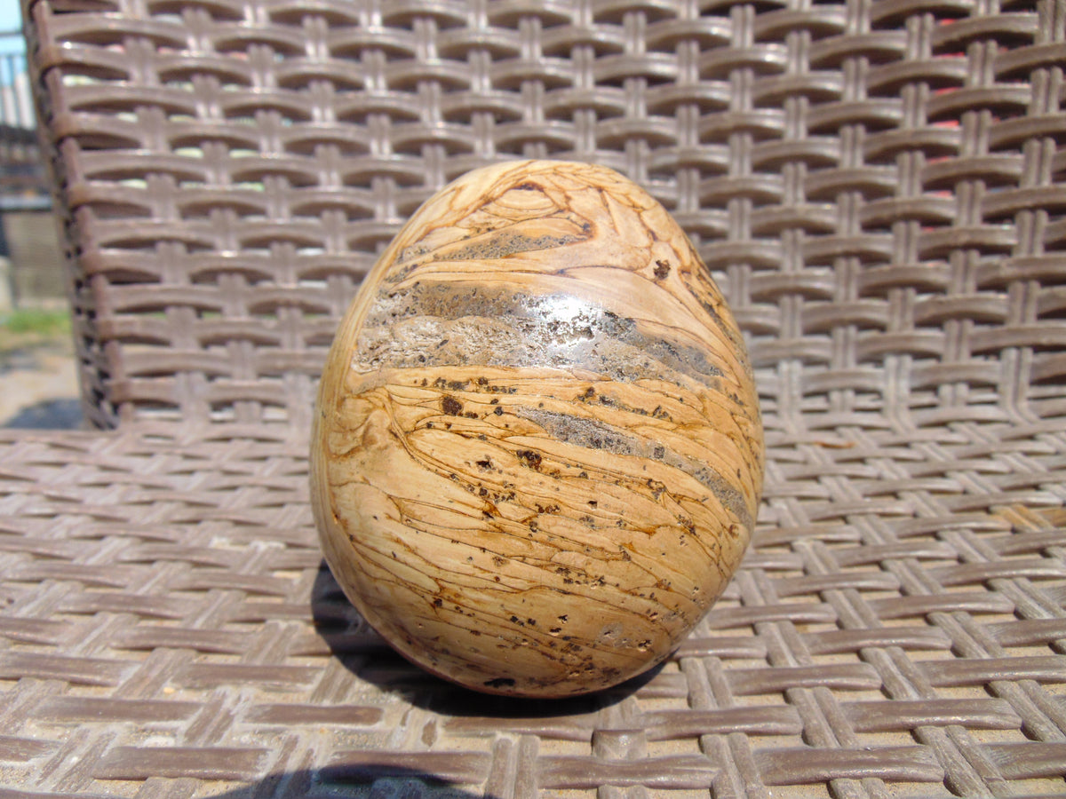 225 gr shaped Egg - 85x76 mm Indonesia Aromatic Perfumed Yellow Cream Amber , Natural Stone Egg, Unique Home & Altar Decor 26CTL6