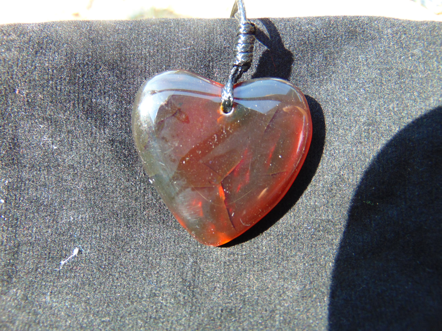7 gr Heart Pendant Indonesian Crystal Red Amber for Healing 25N203