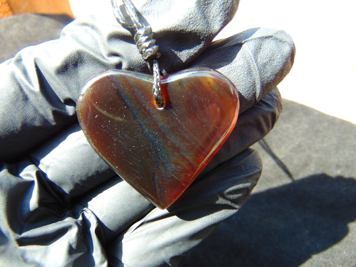 5 gr Heart Pendant Indonesian Amber for Healing 25Y220