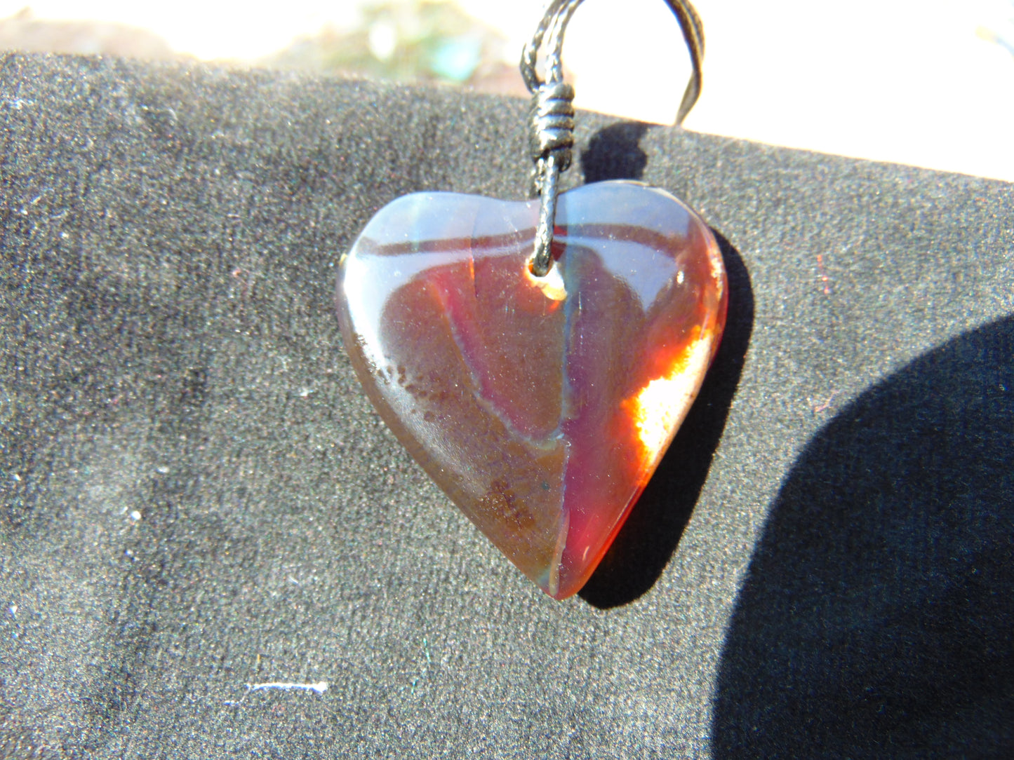 6 gr Heart Pendant Indonesian Amber for Healing 25Y211