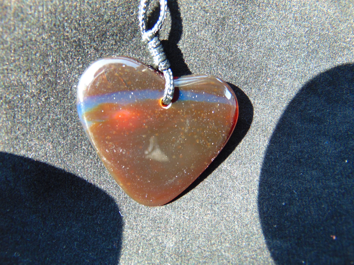 6 gr Heart Pendant Indonesian Amber for Healing 25A234