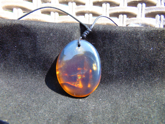 8 gram Pendant Indonesian Blue Amber for Healing PBY641