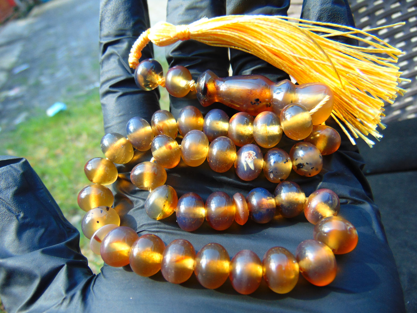 25gr Hand Tasbih 33+2 Beads 8 mm Indonesian Yellow Blue Amber for Healing 26TBS44