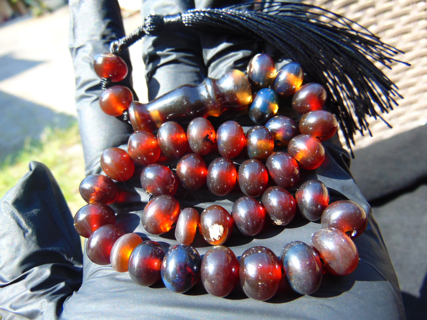 25gr Hand Tasbih 33+2 Beads 8 mm Indonesian Cherry Red Amber for Healing 26TBS49