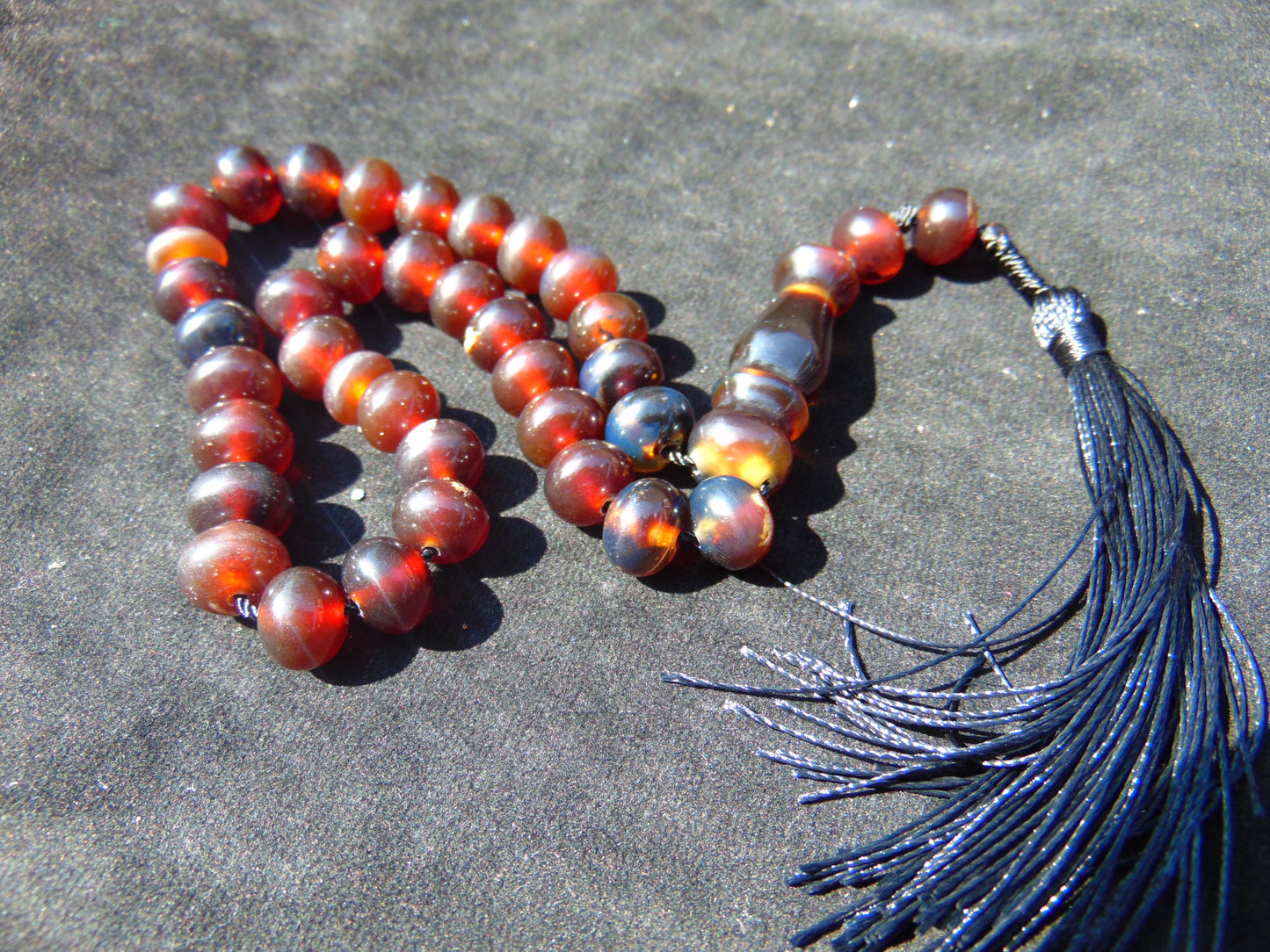 25gr Hand Tasbih 33+2 Beads 8 mm Indonesian Cherry Red Amber for Healing 26TBS49