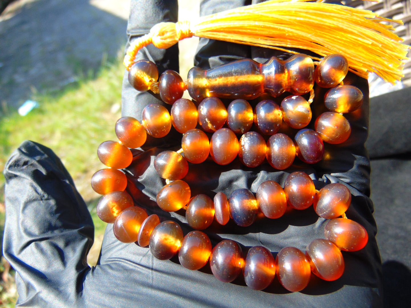 24 gr Hand Tasbih 33+2 Beads 8 mm Indonesian Blue Red Amber for Healing 26TBS41