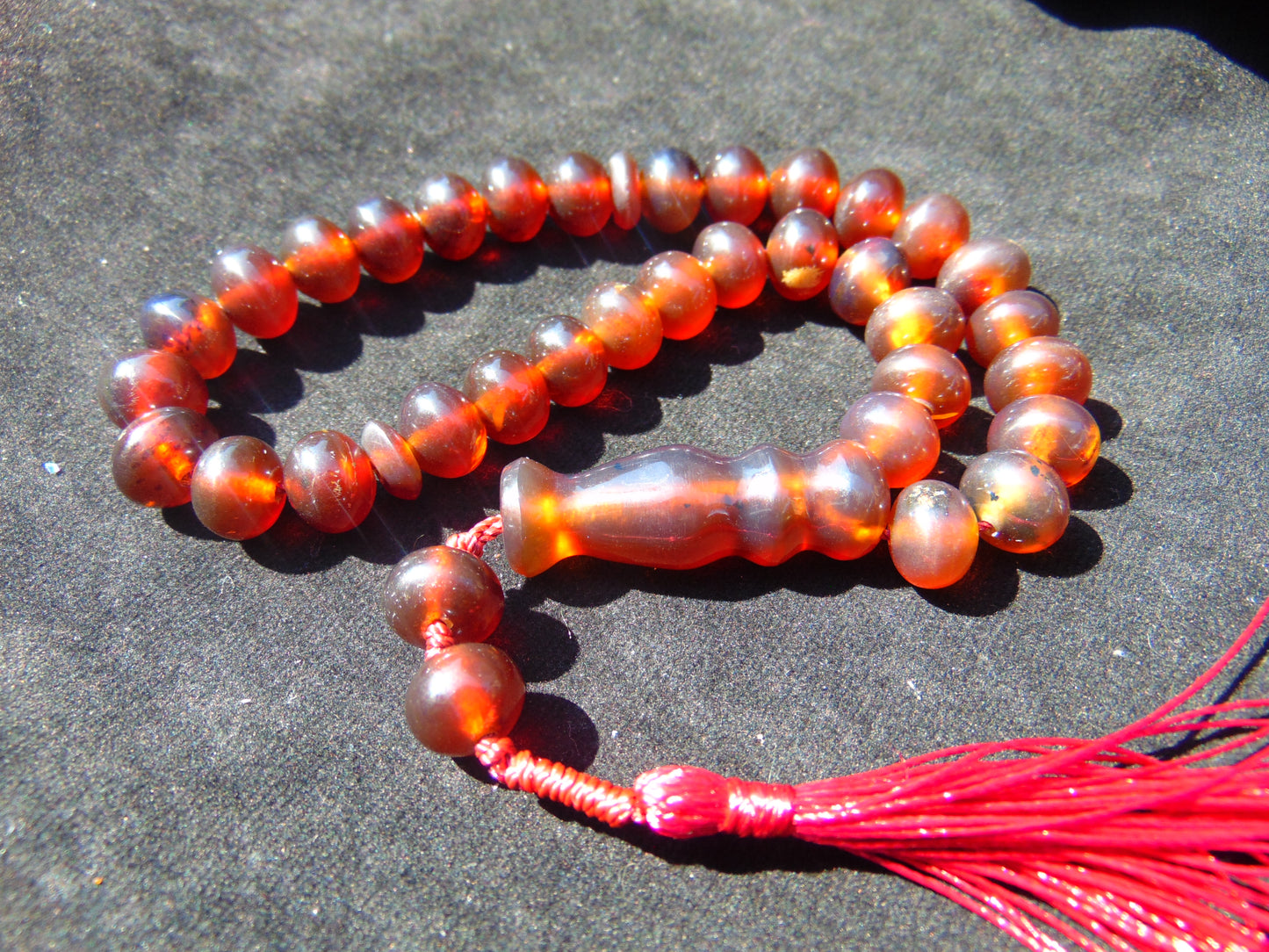 23 gr Hand Tasbih 33+2 Beads 8 mm Indonesian Cherry Red Amber for Healing 26TBS39