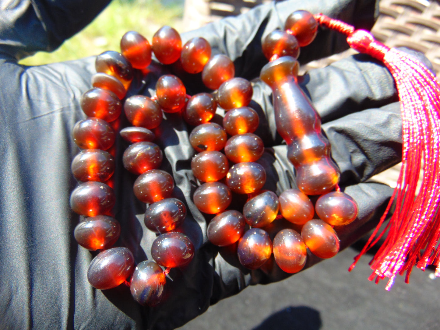 23 gr Hand Tasbih 33+2 Beads 8 mm Indonesian Cherry Red Amber for Healing 26TBS39