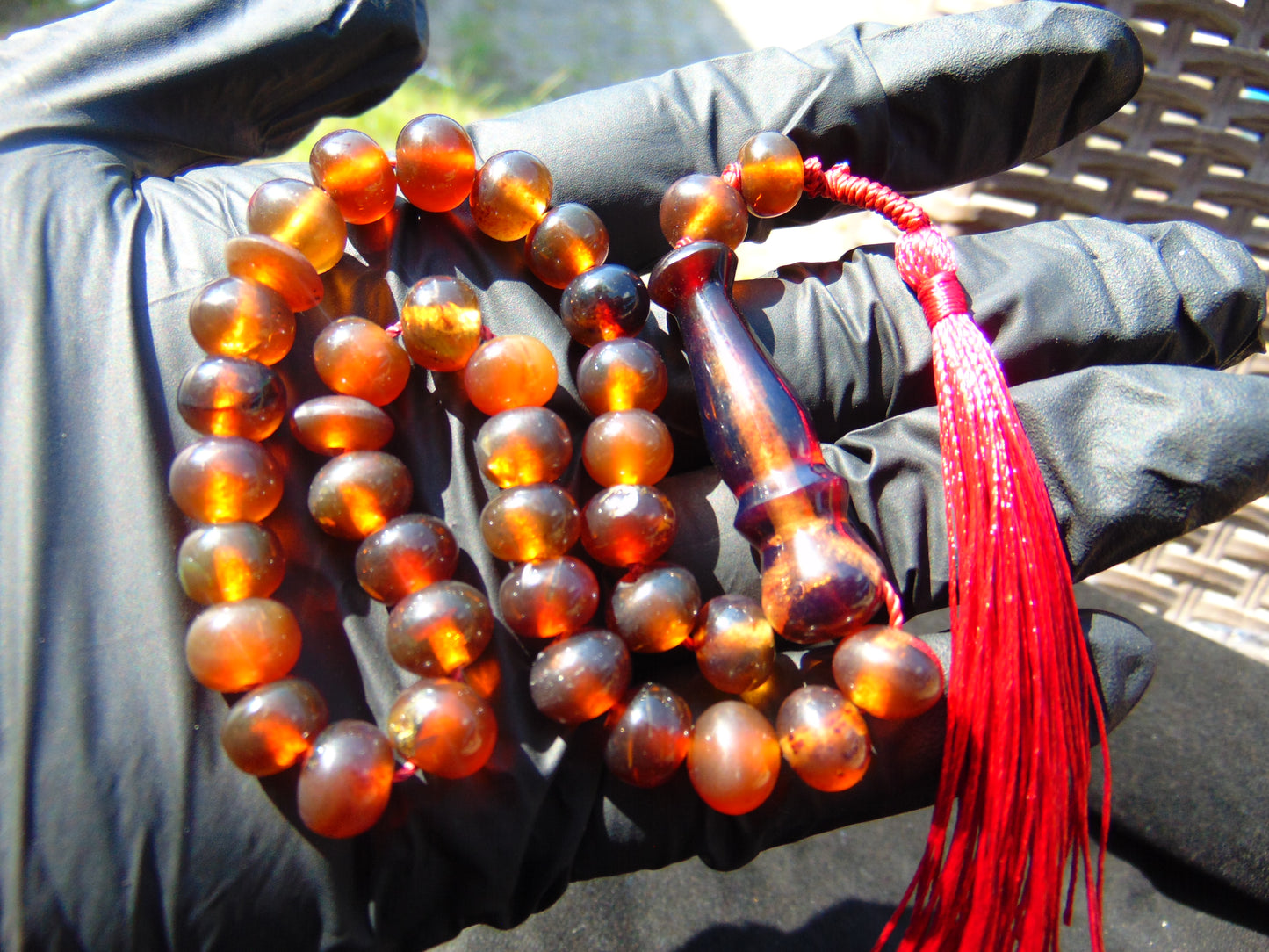 16 gr Hand Tasbih 33+2 Beads 8 mm Indonesian Bluish Red Amber for Healing 26TBS26