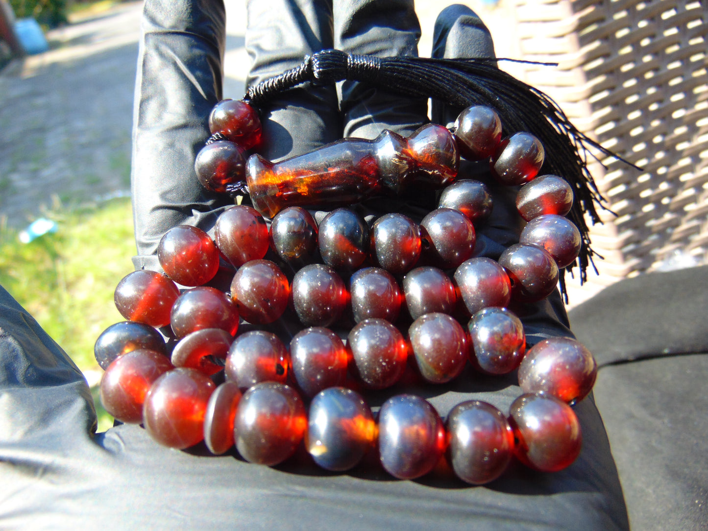 29gr Hand Tasbih 33+2 Beads 8 mm Indonesian Cherry Red Amber for Healing 26TBS46