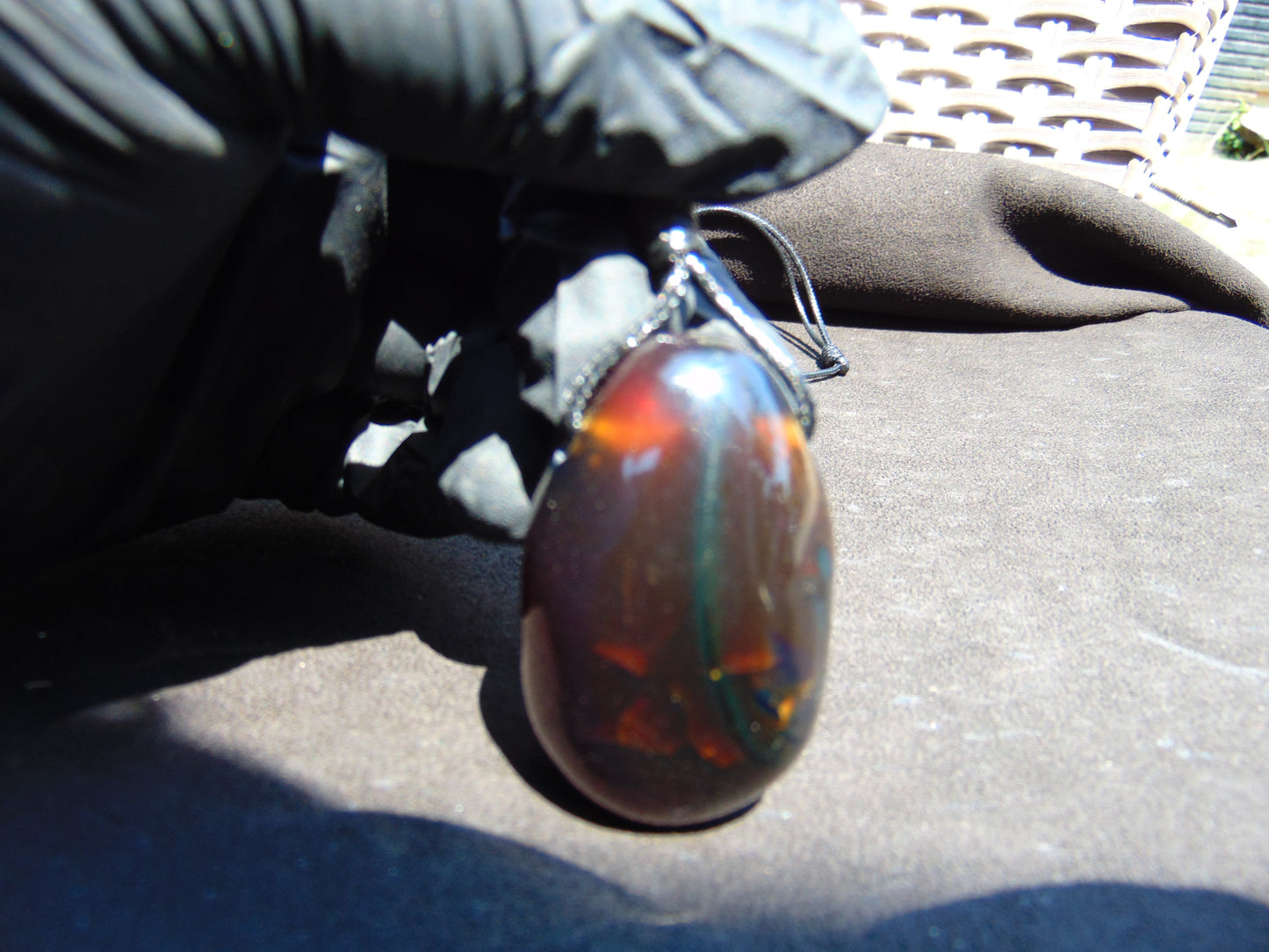 27 gr Teardrop Pendant 48x32 mm Indonesian Amber for Healing 25A58