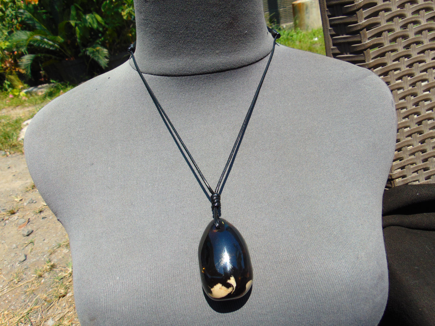27 gr Teardrop Pendant Indonesian Amber for Healing 25A58