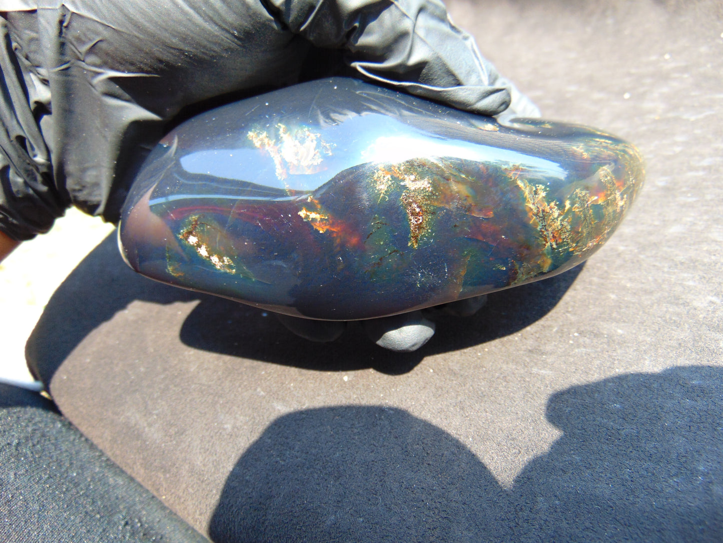 162 gr Blue Polished 131x55x46 mm Indonesia Blue Amber for Healing 25A172