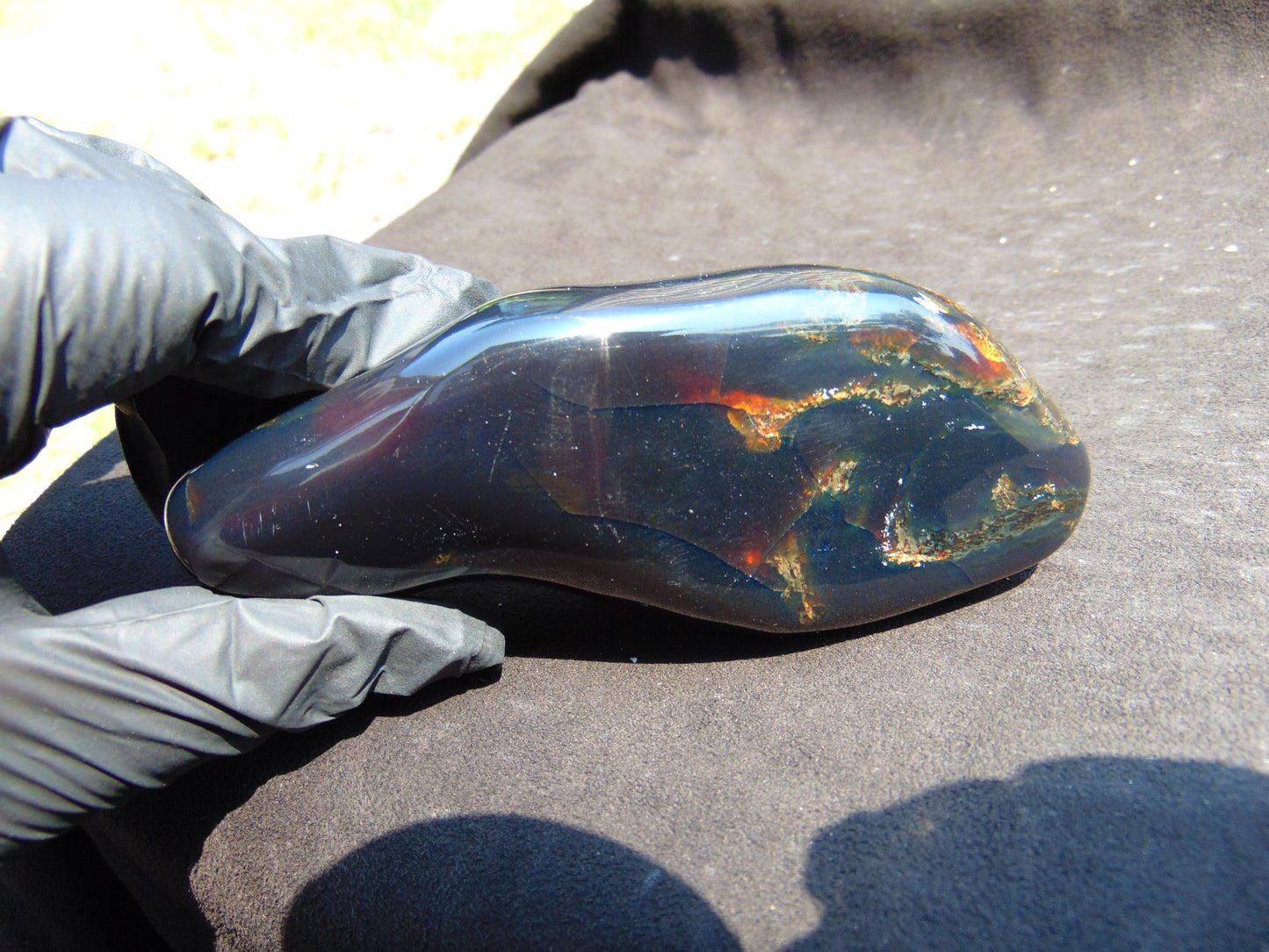 162 gr Blue Polished 131x55x46 mm Indonesia Blue Amber for Healing 25A172