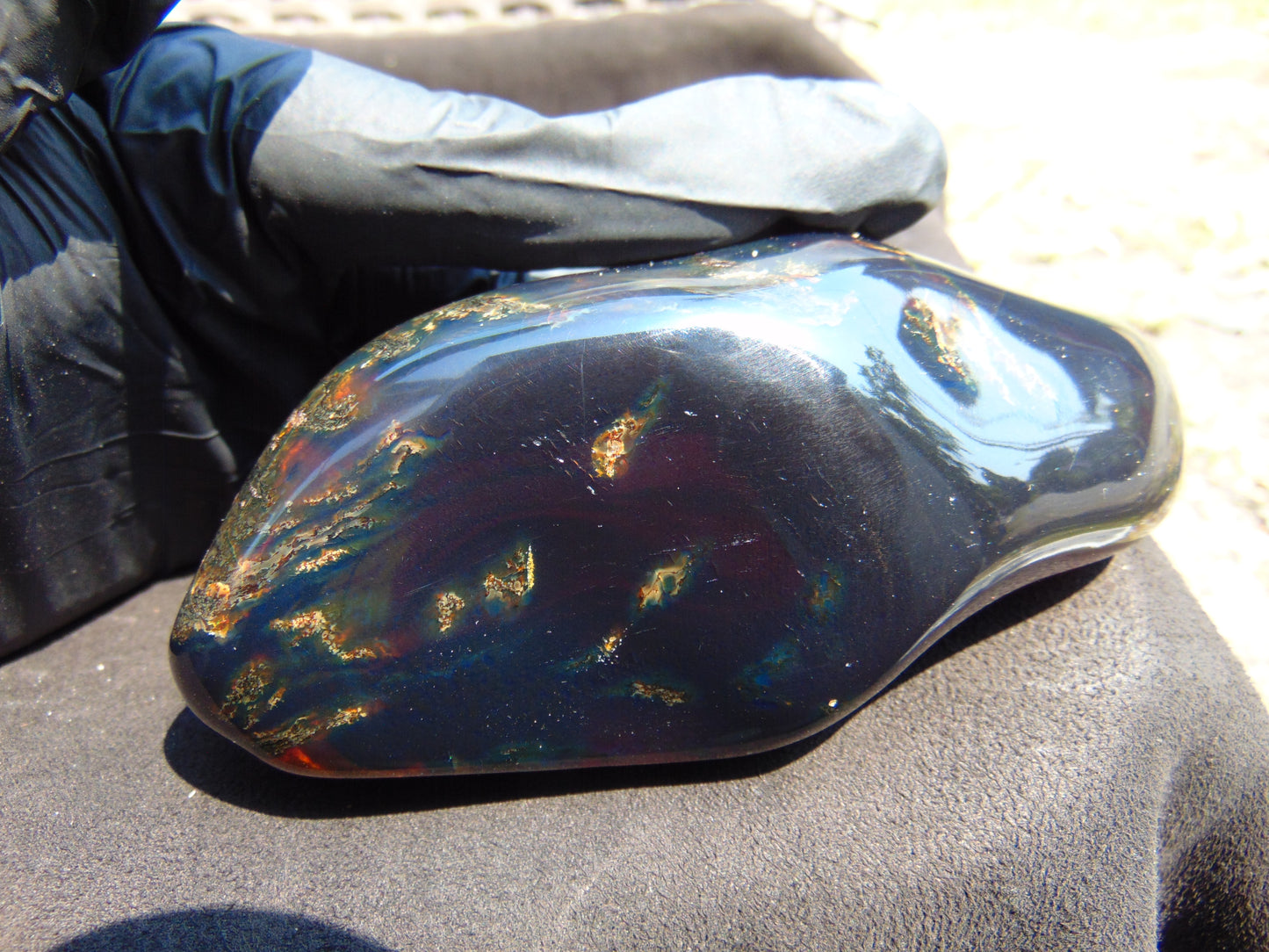 162 gr Blue Polished 131x55x46 mm Indonesia Blue Amber for Healing 25A172