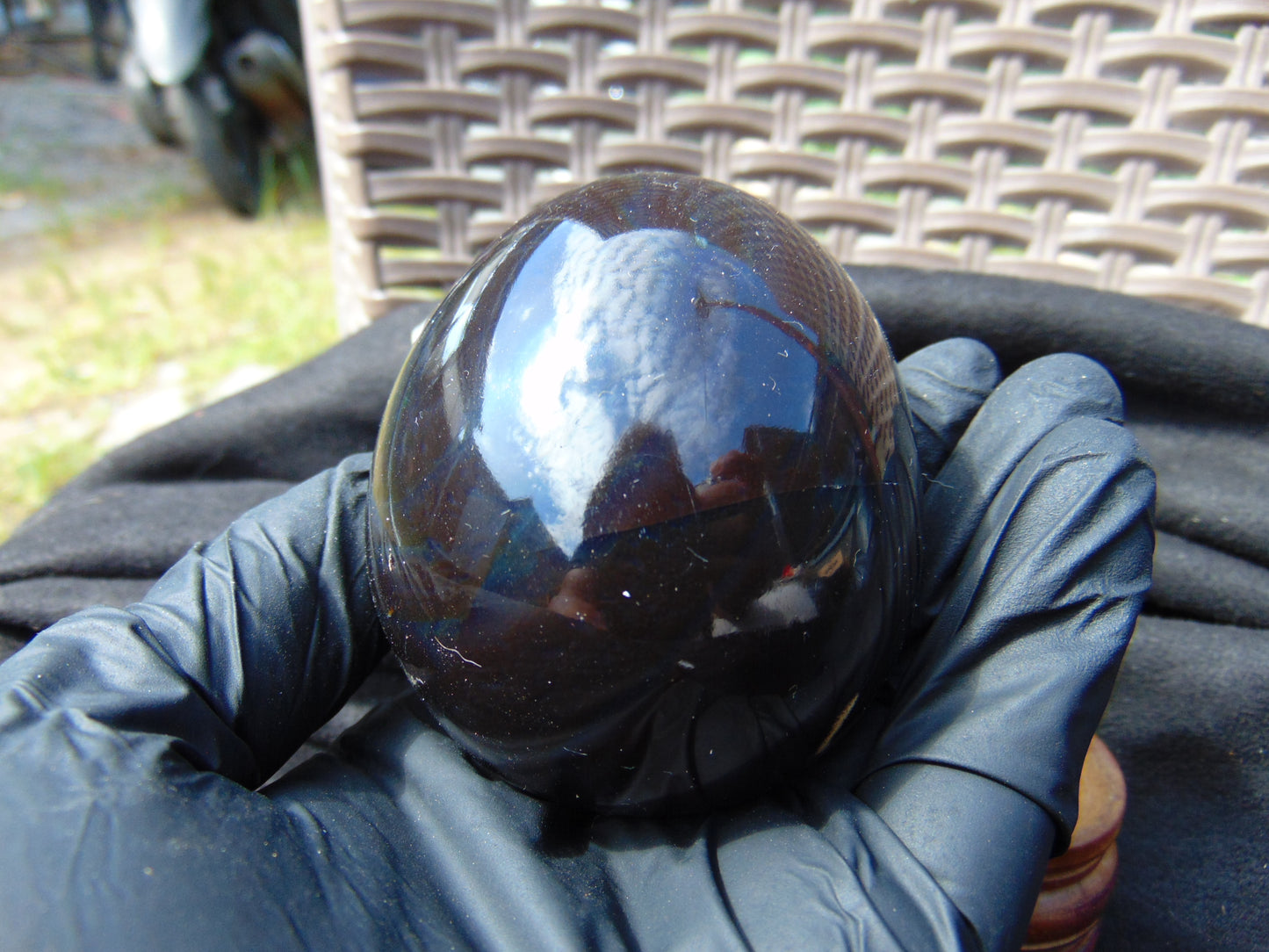 144 gr Shaped Egg 70x60 mm Indonesian Amber for Healing AJ1066