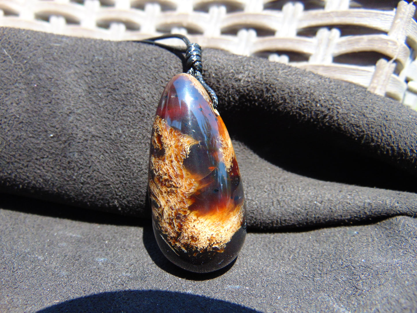 12 gr Teardrop Pendant Indonesian White Amber for Healing 25A50