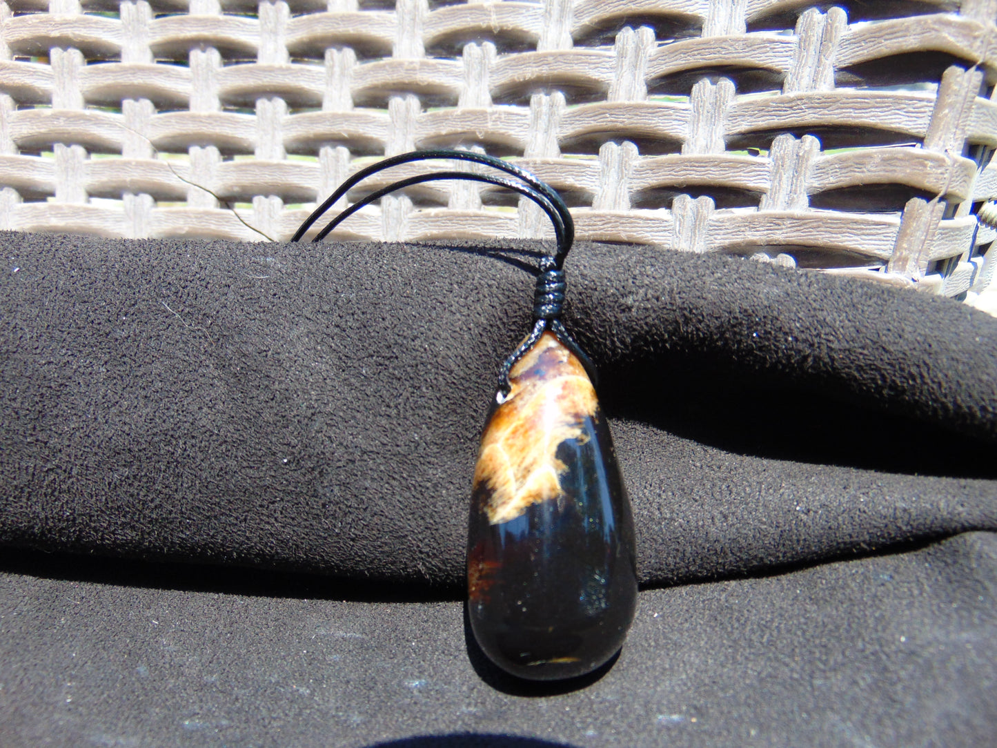 12 gr Teardrop Pendant Indonesian White Amber for Healing 25A50