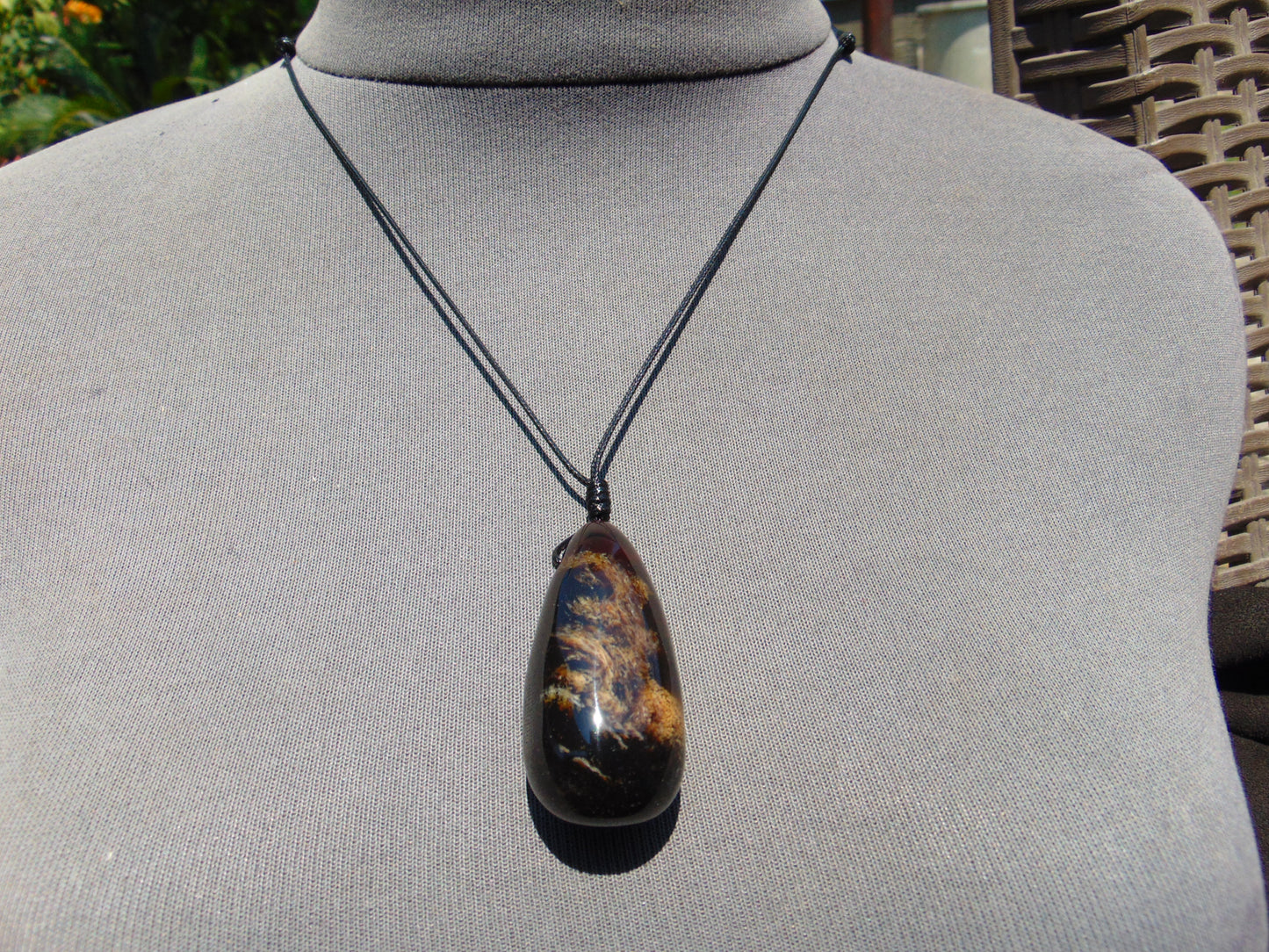 12 gr Teardrop Pendant Indonesian White Amber for Healing 25A50