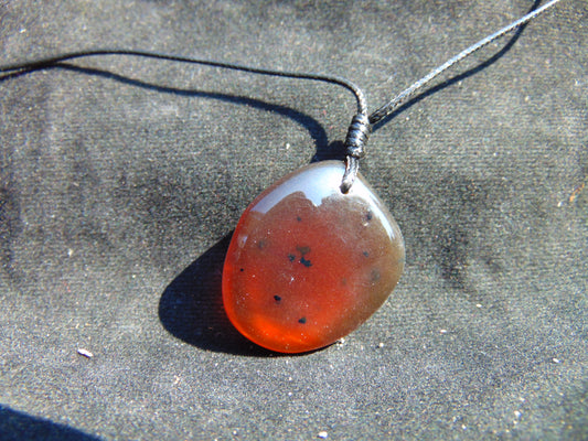 6 gram Pendant Indonesian Red Amber for Healing PB81