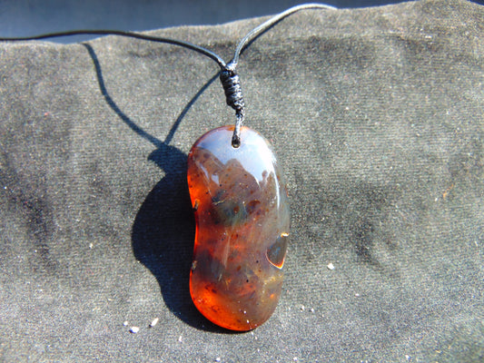 8 gram Pendant Indonesian Red Amber for Healing PBA341