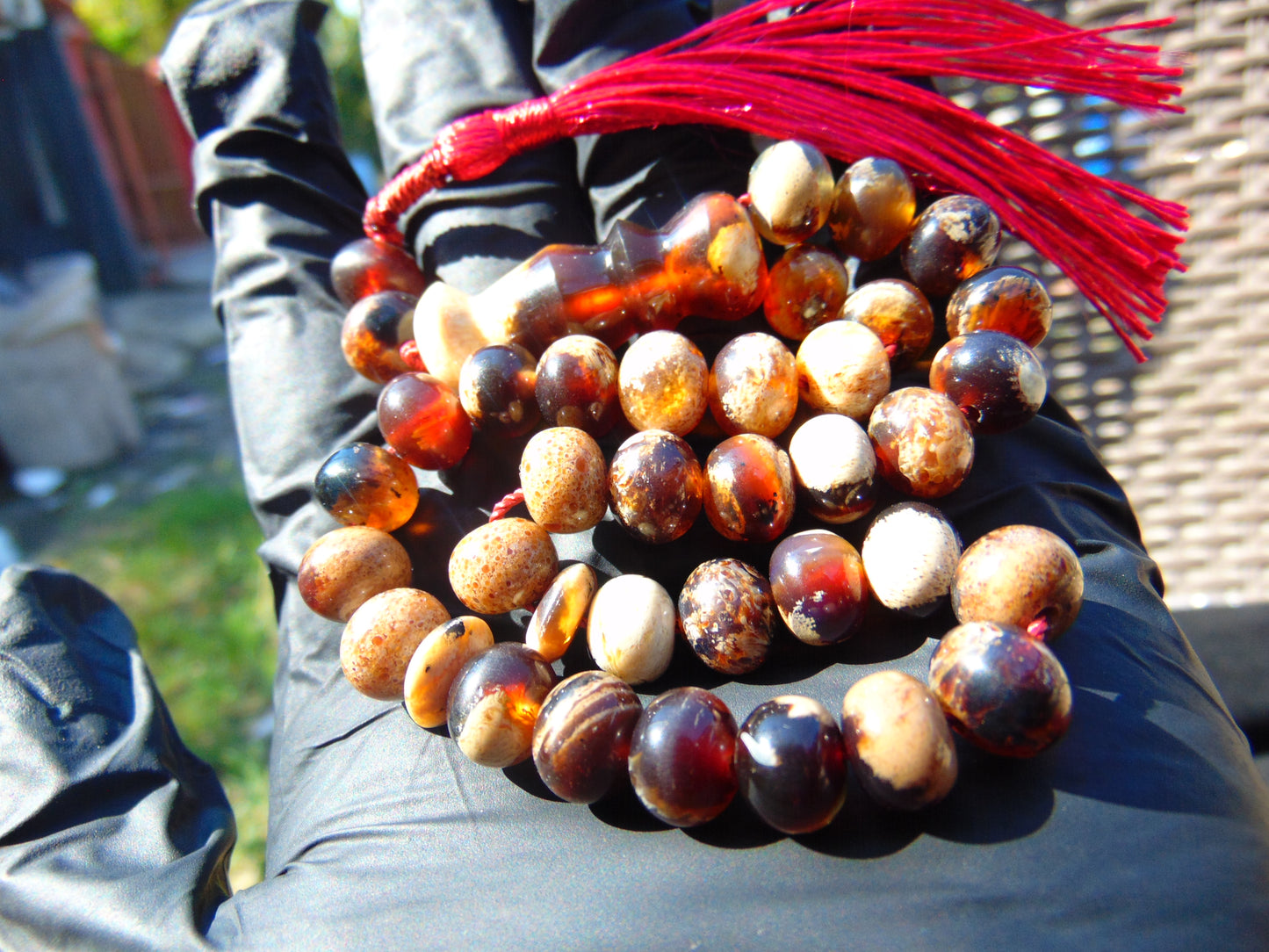 18gr Hand Tasbih 33+2 Beads 8 mm Indonesian Cherry Red Amber for Healing 26TBS31