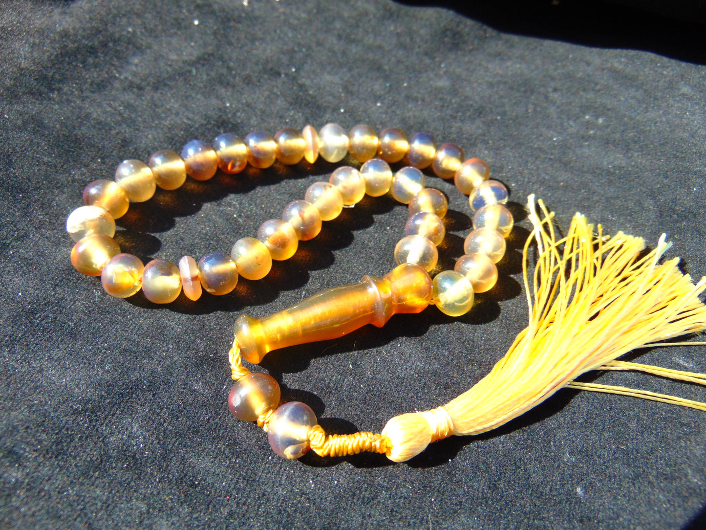 18 gr Hand Tasbih 33+2 Beads 8 mm Indonesian Yellow Blue Amber for Healing 26TBS28